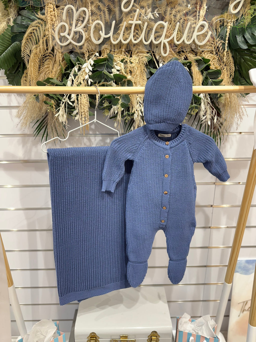 Dark blue knit set