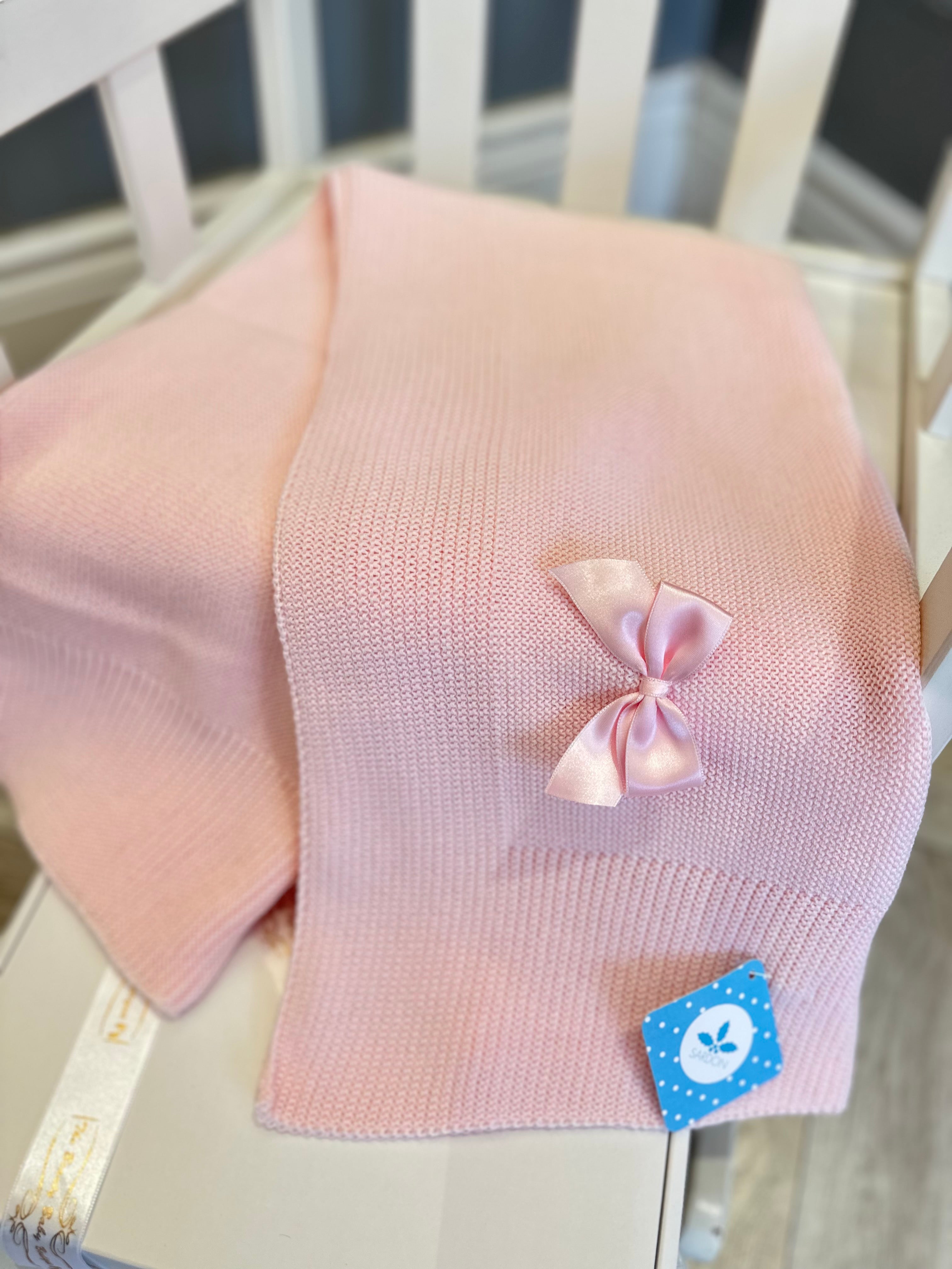 Pink Sardon blanket with bow