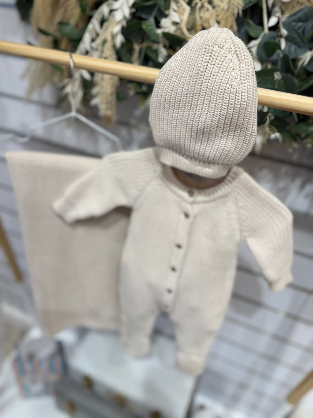 Beige knit set