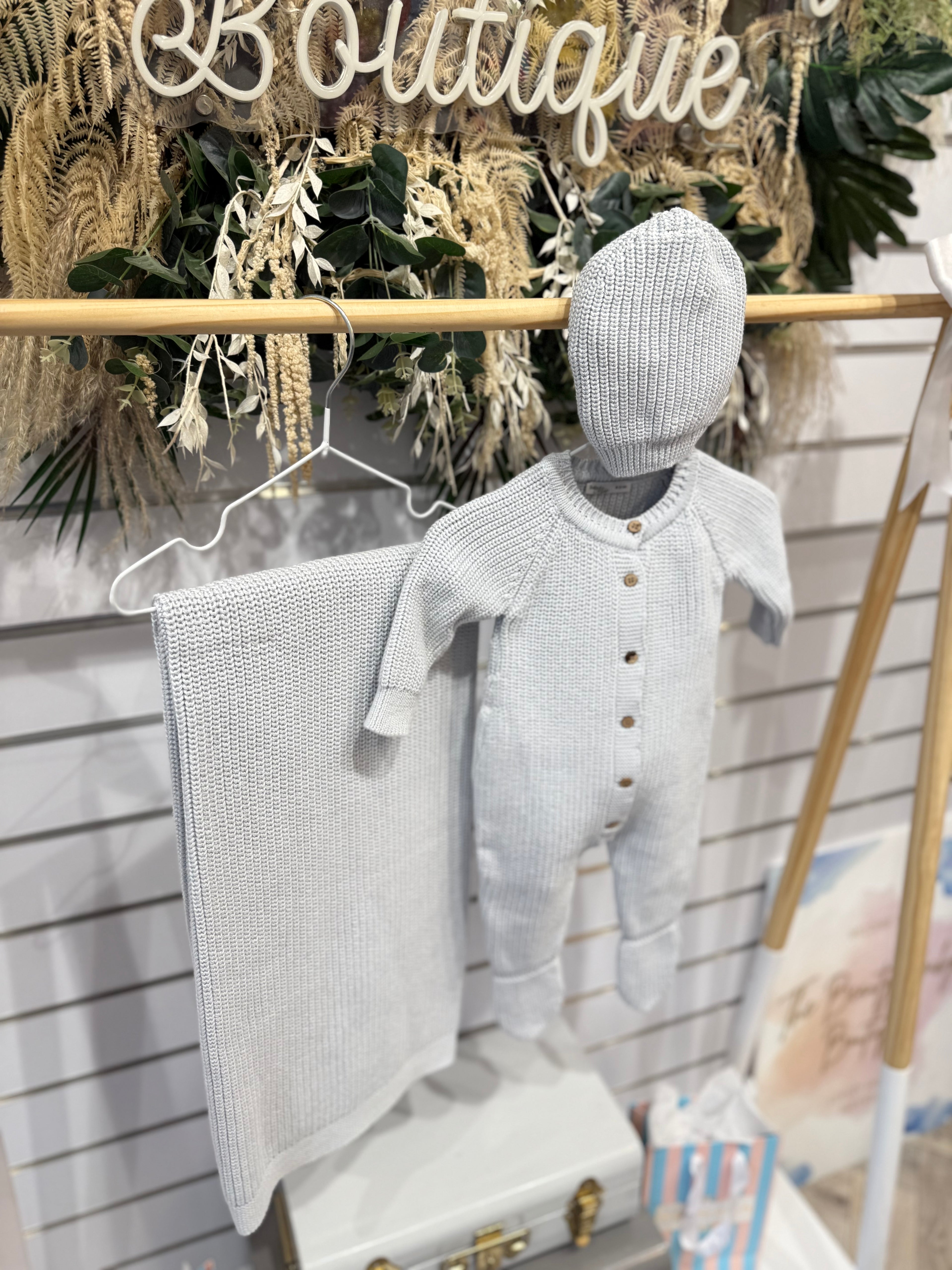 Grey knit set