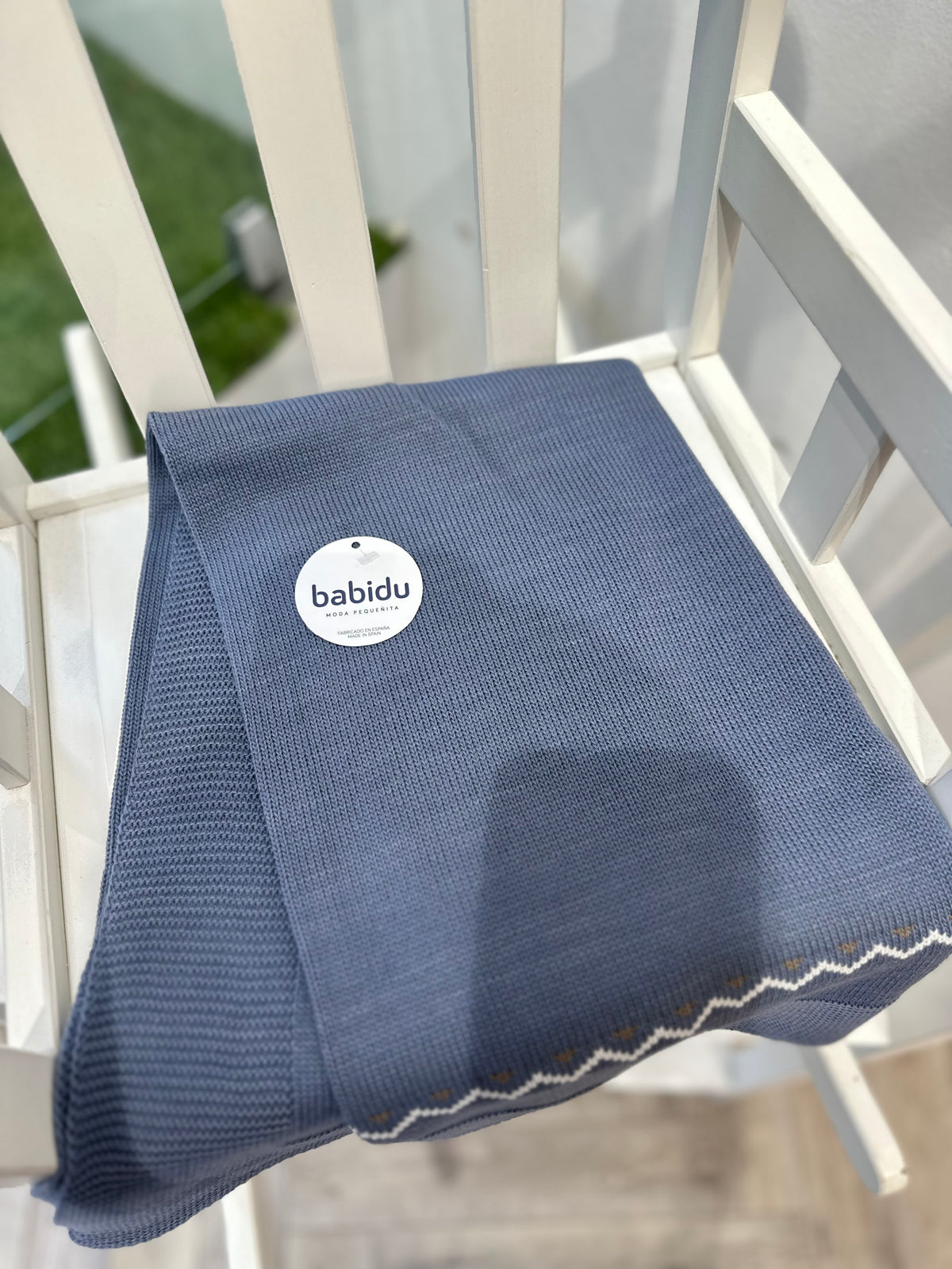Babidu dark blue knit blanket
