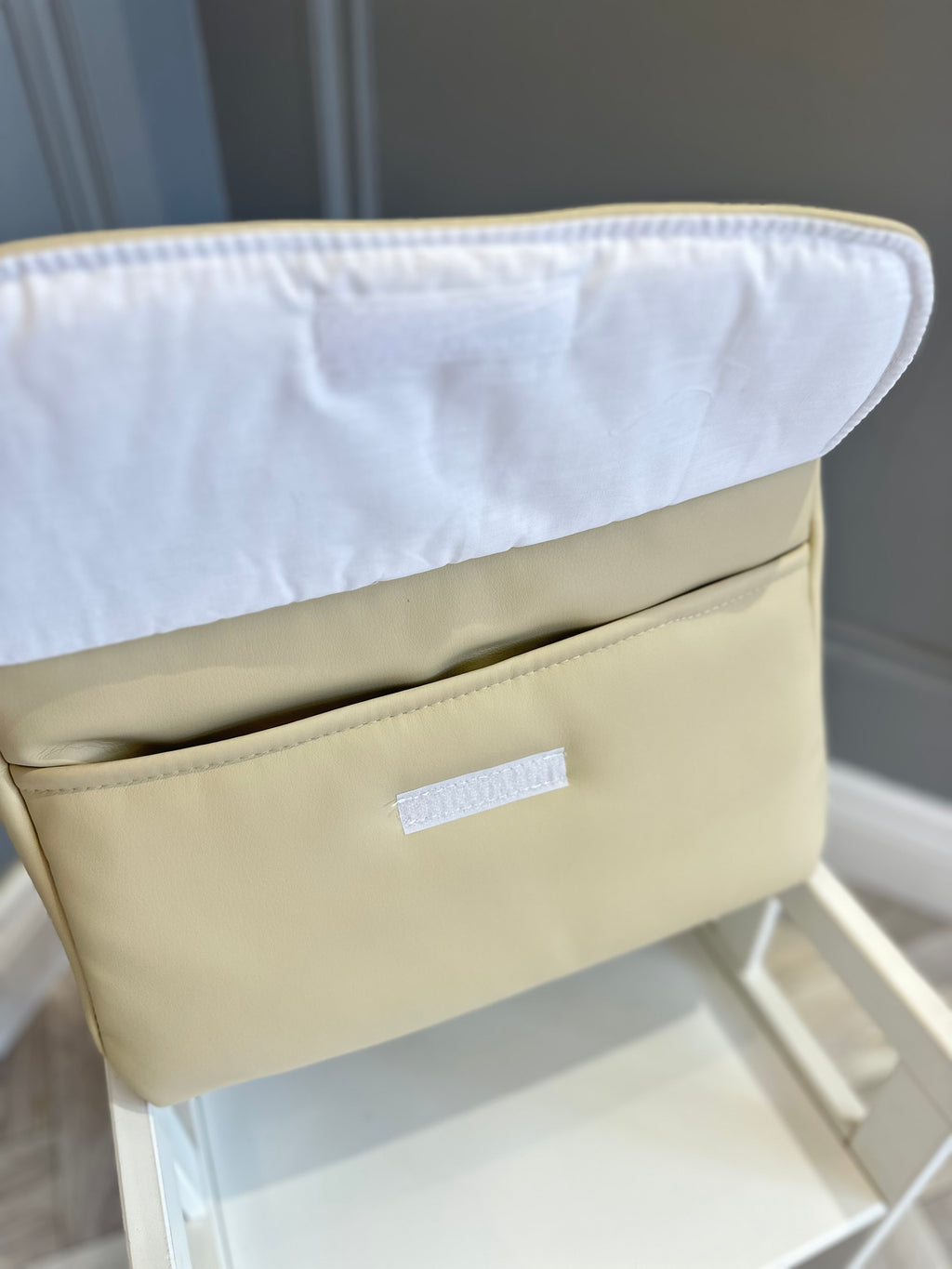 Beige Babidu bag with bow