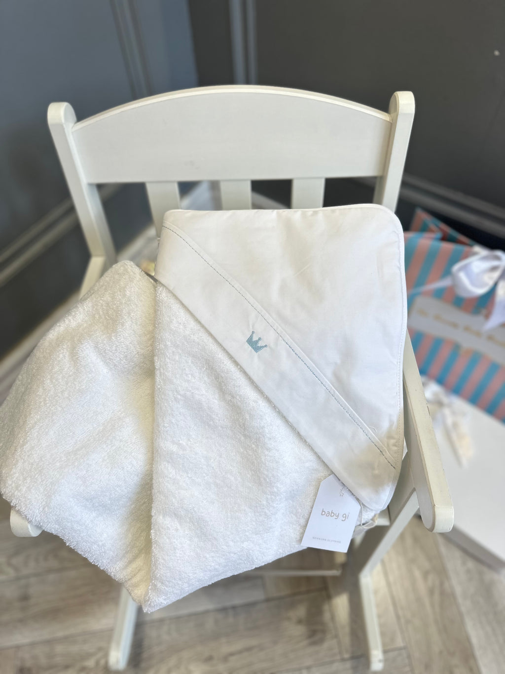 Baby Gi towel with blue crown