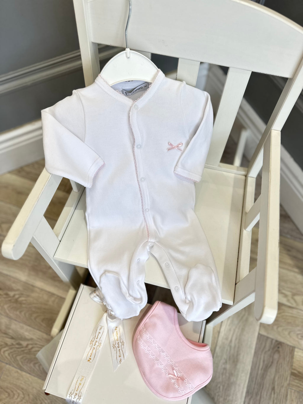 Calamaro babygrow with pink