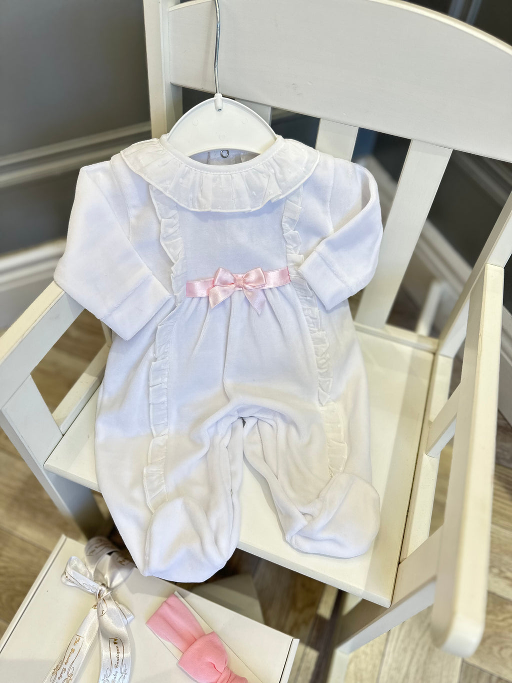 Baby grow with pink bow
