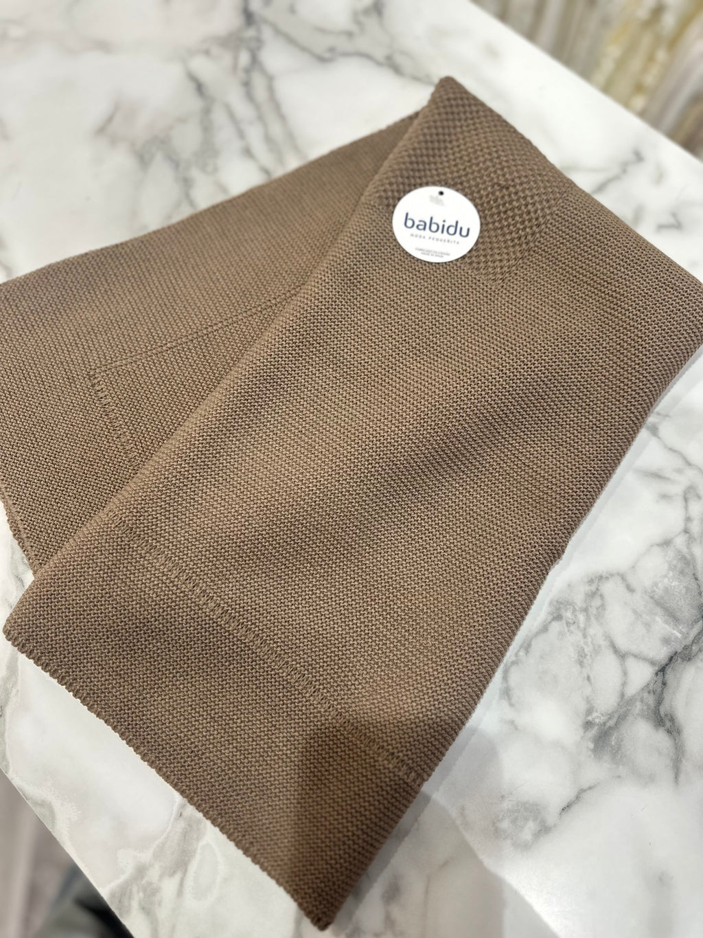 Babidu chocolate brown blanket