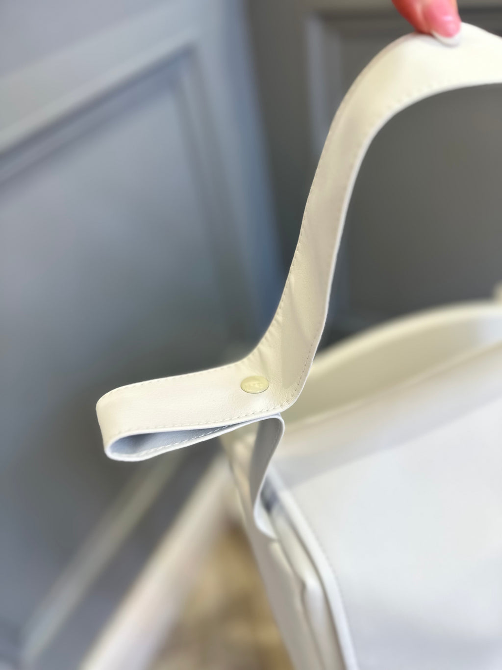 White Spanish changing bag