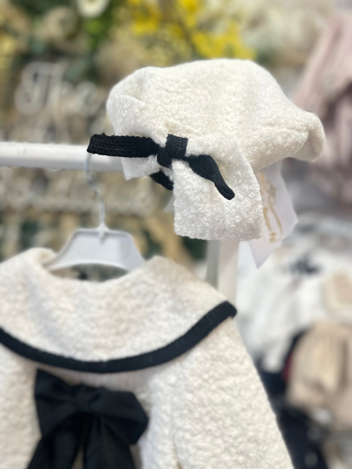 Be Chic cream and black beret