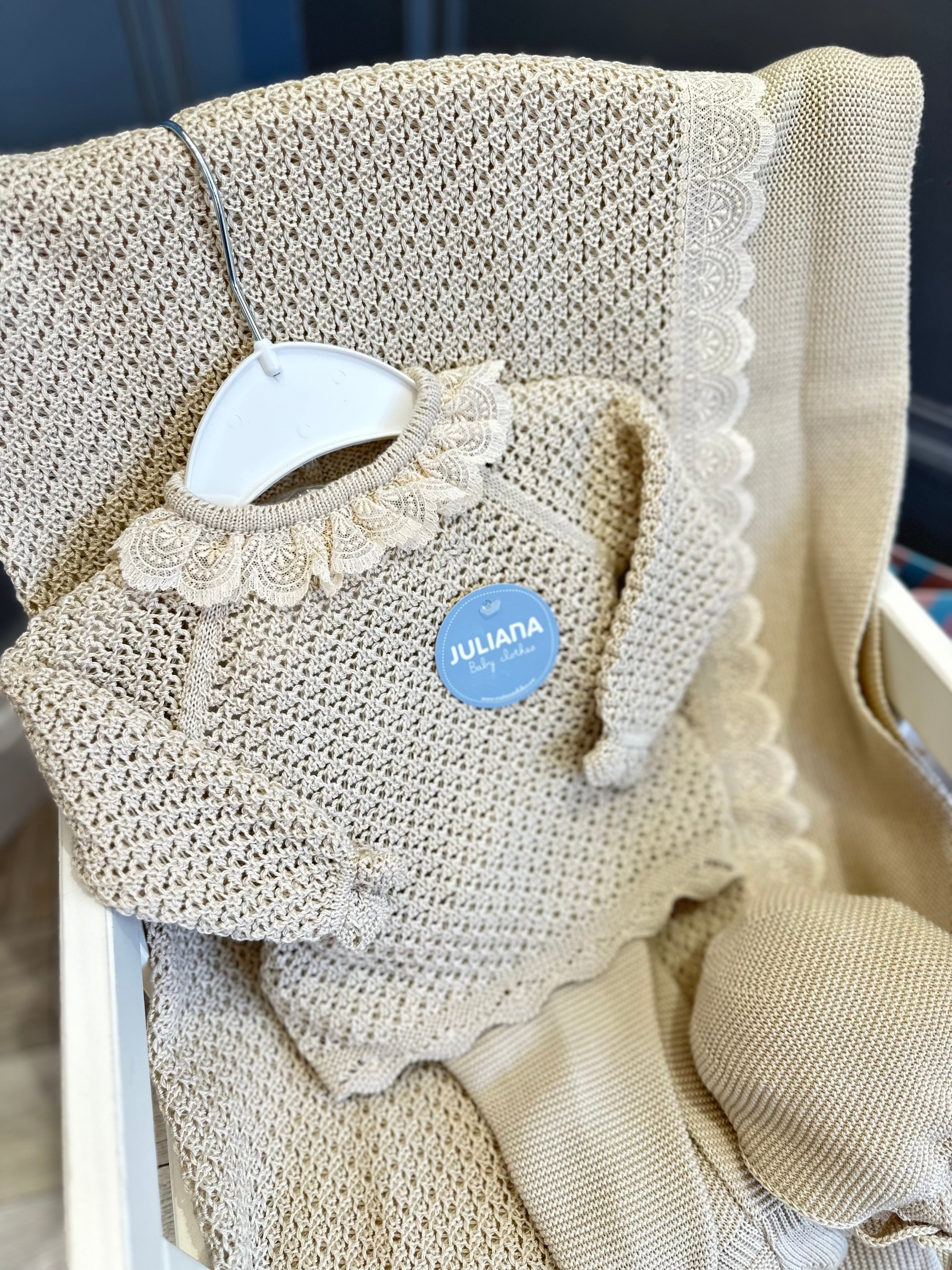 Juliana beige knitted set