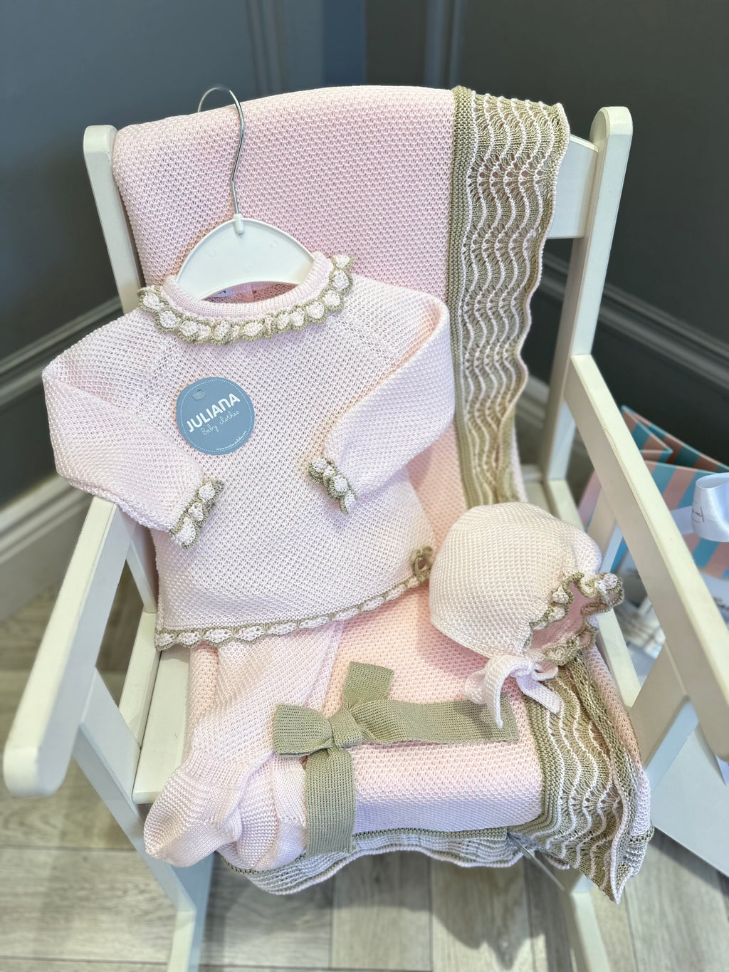 Juliana pink & beige knitted set