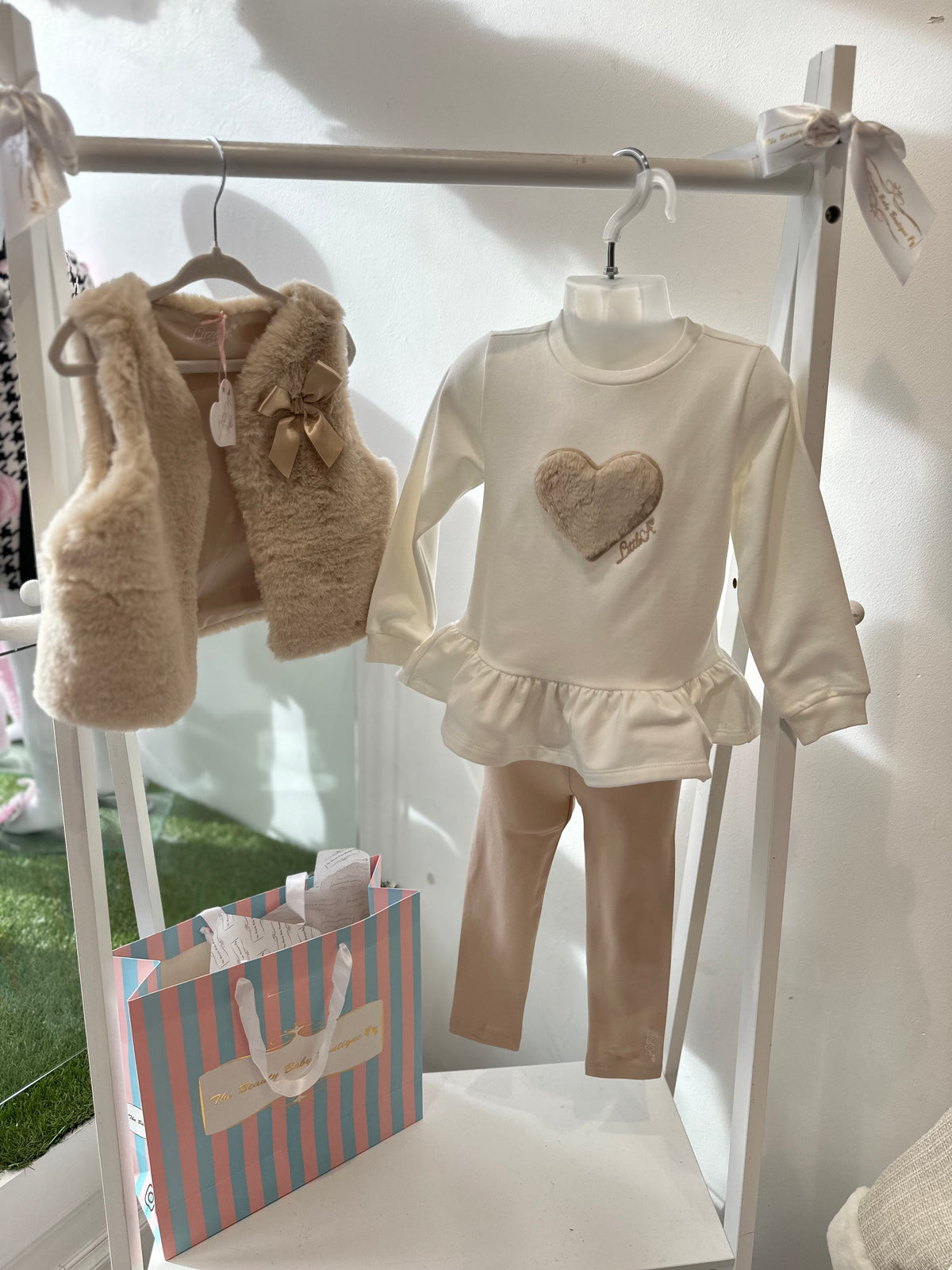 Adee LittleA Demi leggings set