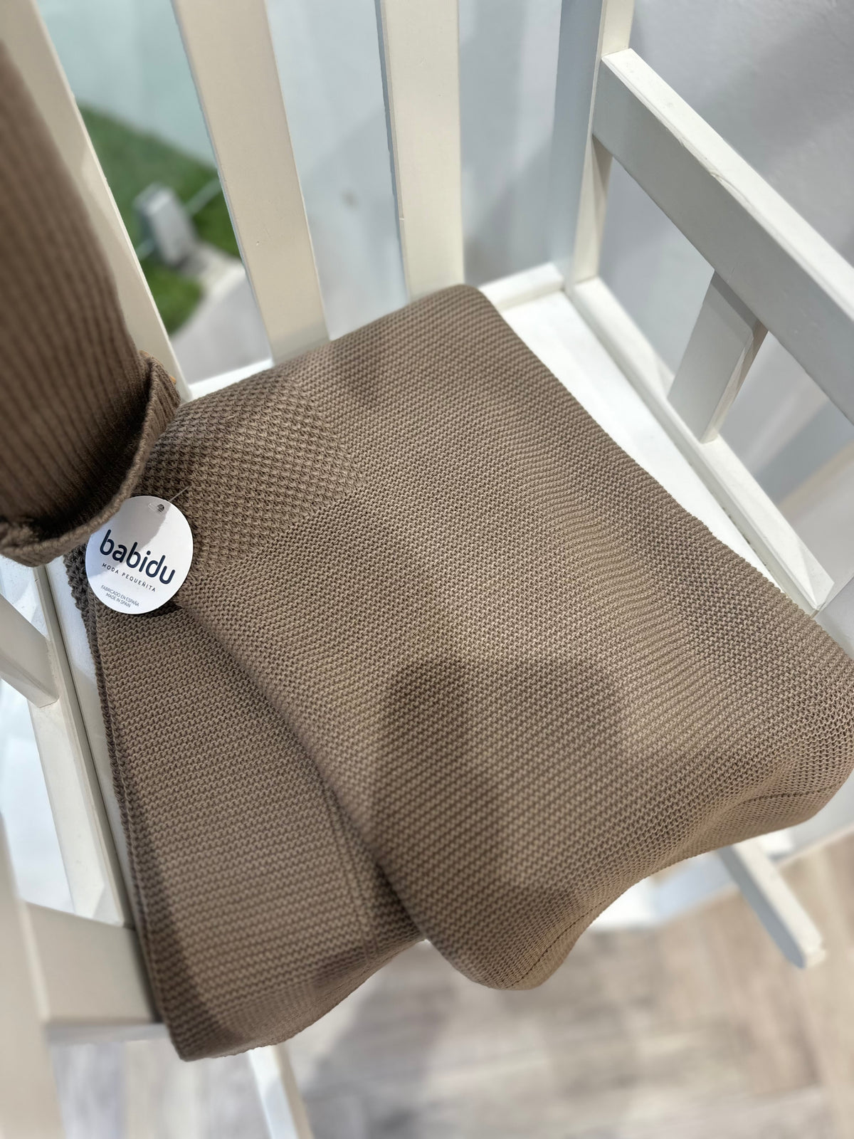 Babidu chocolate brown blanket